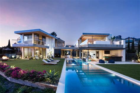 Newport Beach Modern Home With 180 Degree View By Wolf Design Studio