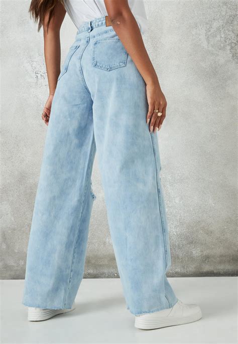 Light Blue Knee Rip Baggy Boyfriend Jeans Missguided