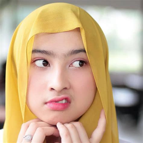 Bidadari Cantik Hijab Muslimah Tube Hijabi