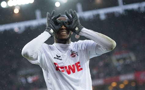 1 Fc Köln Anthony Modeste Hält Sich Bei Der U 21 Fit