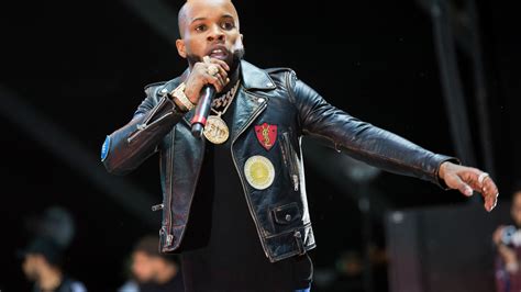 Rapper Tory Lanez Charged With Shooting Megan Thee Stallion Wvns