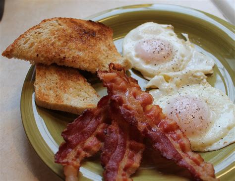 Just One Donna How To Make A Perfect Bacon And Egg Breakfast