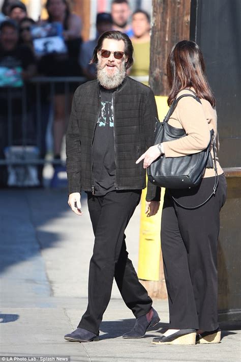Jim Carrey Shows Off Very Bushy Grey Beard At Jimmy Kimmel Daily Mail Online