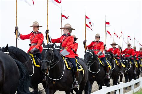 Rcmp Is Hiring New Officers Without Previous Experience And The Salary