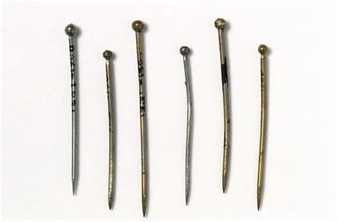 A Woodsrunners Diary 18th Century Sewing Needles And Pins