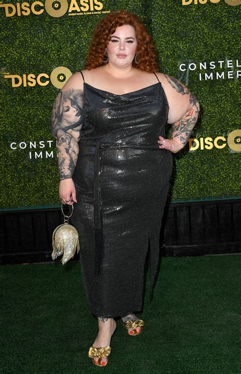 tess holliday addresses troll using fat people as weight loss inspo
