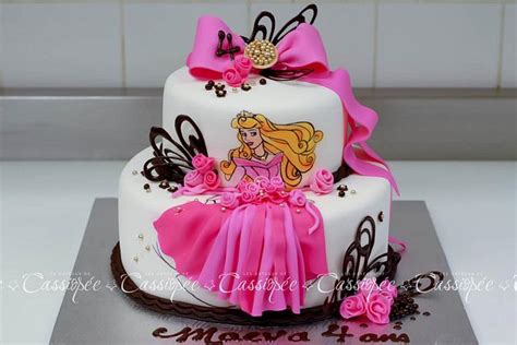 sleeping beauty cake decorated cake by hélène brunet cakesdecor
