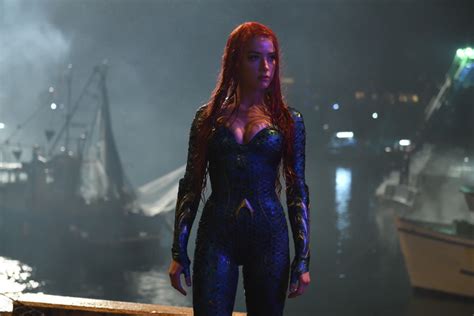 First Look At Amber Heards New Mera Costume For Aquaman Batman News