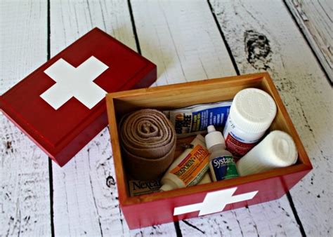 Homemade First Aid Kit Secrets From Experienced Hikers And Detailed