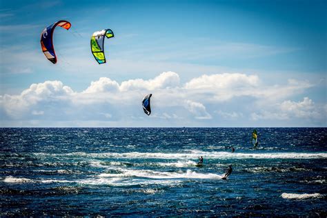 Best Time For Kitesurfing And Windsurfing In Hawaii 2024 Roveme