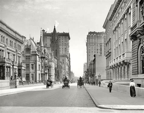 30 Incredible Photos Of The Fifth Avenue Nyc Through The Years