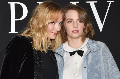Maya Hawke Reveals Uma Thurman Didnt Want Her To Be In Hollywood
