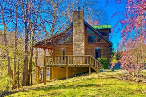 Acre Private Riverfront Farm Cabin In Smokies Cabins For Rent In Sevierville Tennessee