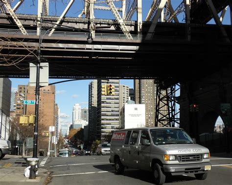 M304 Queensboro Bridge Over York Avenue Midtown East New York City
