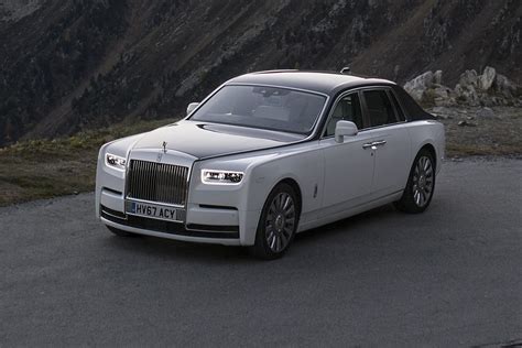 Driving The New Rolls Royce Phantom Is An Exercise In Serious Luxury