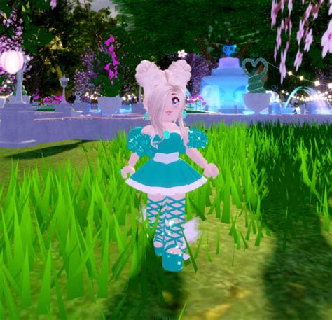 Emerald Set Photo Shoot ⛲🌸royale High🌸⛲roblox Amino