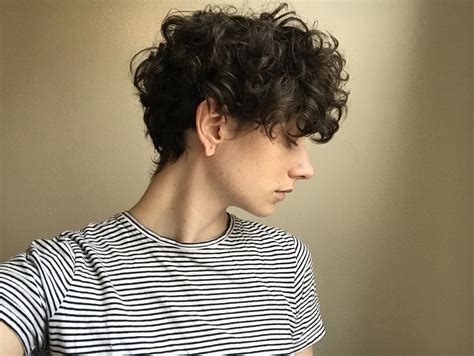 Growing Out Short Curly Hair Shortcurlypixie Curly Hair Styles