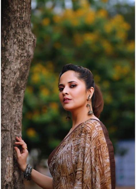 Anasuya Bharadwaj Hot Stills In Saree Actress Album
