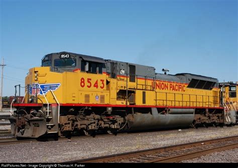 Union Pacific 8543 Emd Sd90mac H2 Emd 16 265h 6000 Hp 44 Units