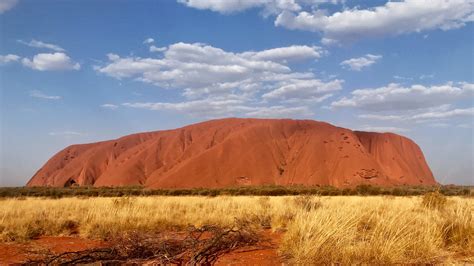 Definition, rechtschreibung, synonyme und grammatik von 'australien' auf duden online nachschlagen. Uluru: Australien verbietet Besteigung des "heiligen Bergs"