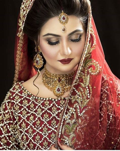 pin by beauty and grace on beautyandgrace black and silver eye makeup pakistani bridal makeup