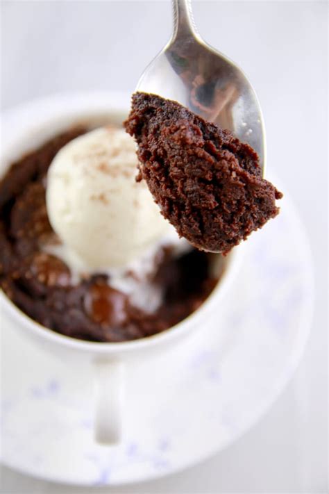 Place in a microwave to cook for 1 minute 30 seconds. 1 Minute Microwave Mug Brownie (Microwave Mug Meals ...