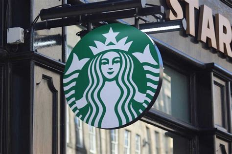 El Logo De Starbucks Su Historia Y Características The Color Blog