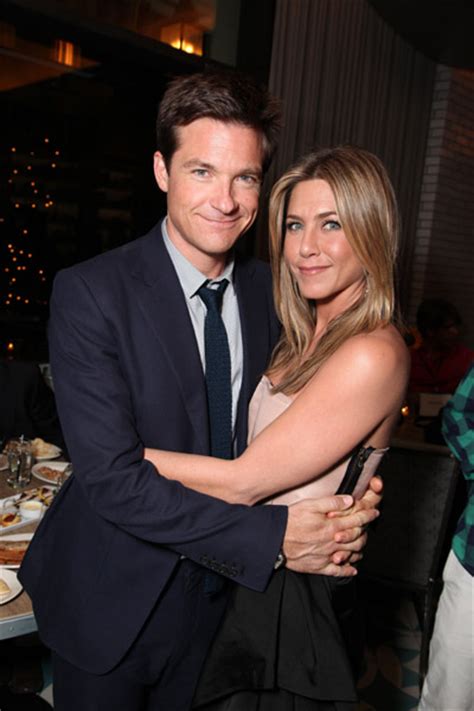 Hey reddit, i'm jason bateman and i'm here to answer all your questions about bad words and anything else you want to ask me that interests you. Jennifer Aniston & Jason Bateman In 'Office Christmas ...