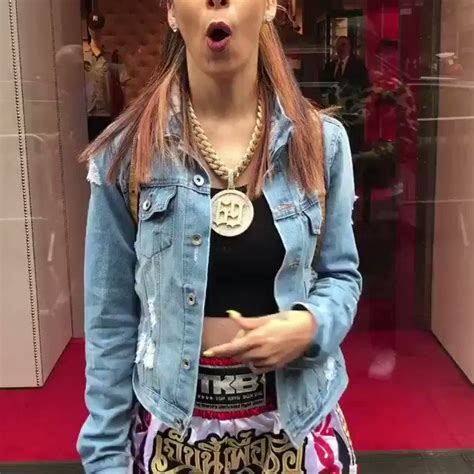 Kenny ♨️ On Twitter 6ix9ine Is Now In New York Shopping With Chief