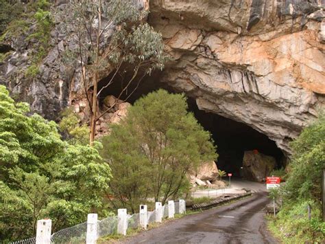 Jenolan Caves Nsw Aussie Towns