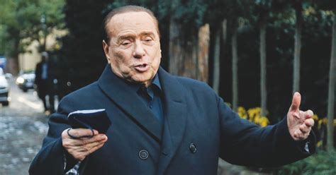 Ruby Ter Il Consulente Della Difesa Berlusconi Ha Regalato In 11
