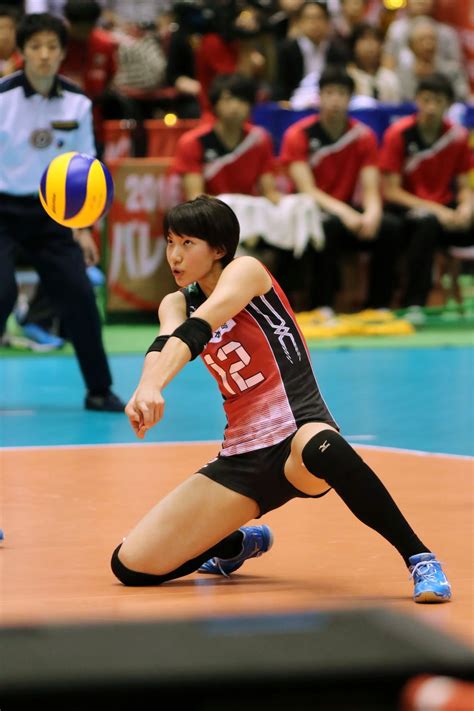 Pin By Yoshiaki On 石井優希 Volleyball Action Pose Reference Pose Reference Body Reference Poses