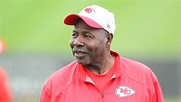 Chiefs Defensive Backs Coach Emmitt Thomas to Retire after Coaching 38 ...