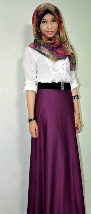 Fesyen jubah terkini hanya rm70 termasuk postage. ! Tasha's: Fesyen Skirt Labuh~