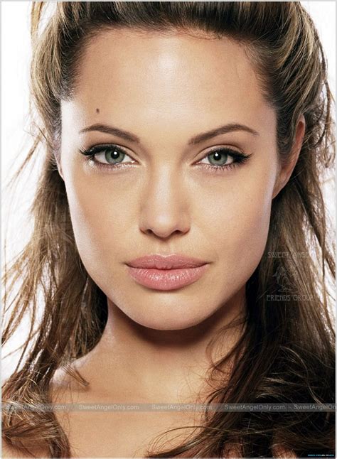 Hot Wallpapers Angelina Jolie 02 ~ Fun Hungama