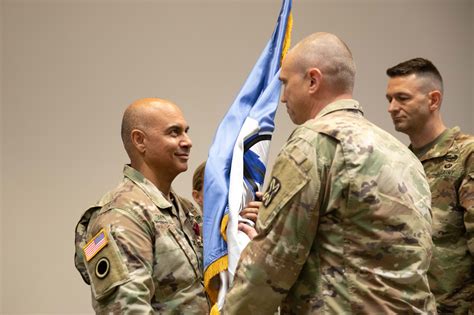 300th Military Intelligence Brigade Conducts Change Of Command Ceremony
