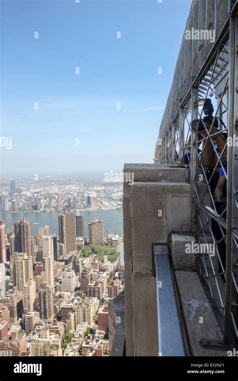 Tourists On Top Of Empire State Building 86th Floor Observation Deck