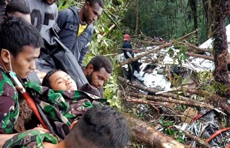 Cerita Bocah Selamat Dari Tragedi Pesawat Jatuh Di Papua Sempat Tidur