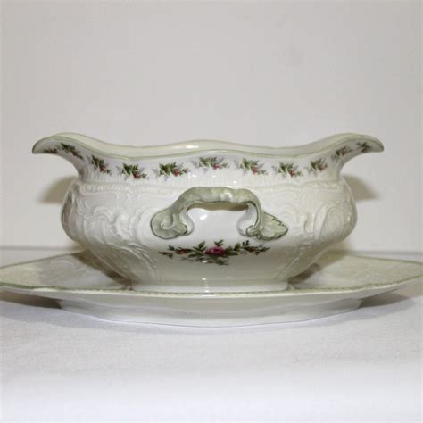 Rosenthal Porcelain Gravy Boat With Attached Underplate Sanssouci Roses Item 516 1 Haute