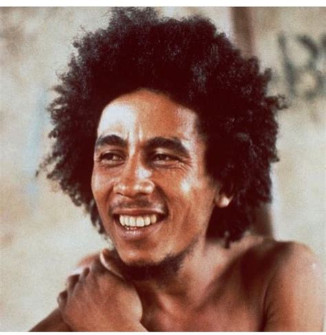 Bob Marley And His Afro Men S Hair His Texture Curly Fro Men With Curly Fros Bob Marley