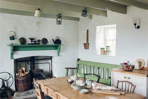 Designer heidi richardson stays true to this cottage's roots with by accenting the clean lines and open spaces with cozy floral patterns, pale hues. irish cottage interior - Google Search | New Electric ...