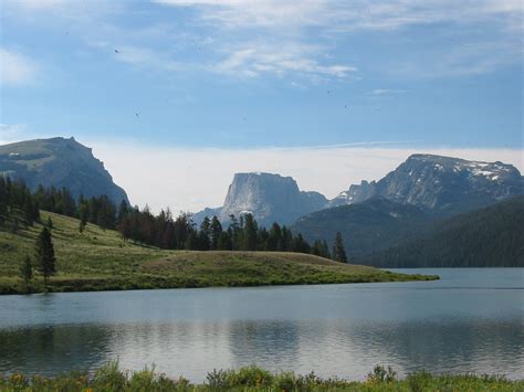 Green River Lake and Square Top Mountain