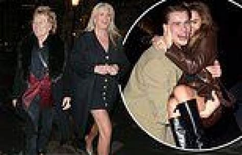 Penny Lancaster Puts On A Very Leggy Display As She Steps Out With Rod Stewart Trends Now