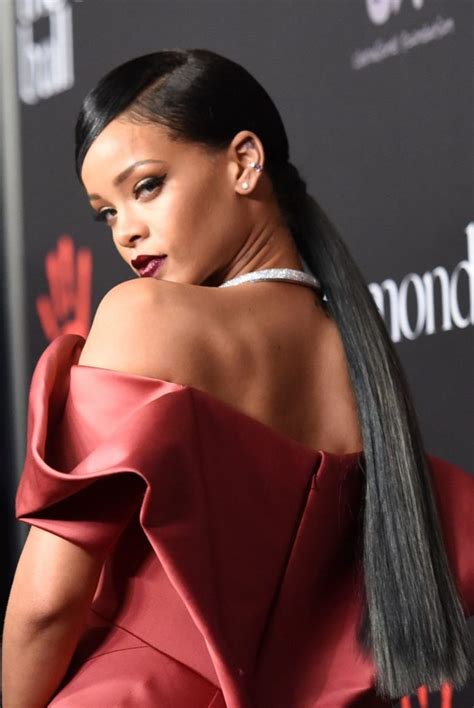 22 Rihanna Hairstyles 2021 Hairstyle Catalog