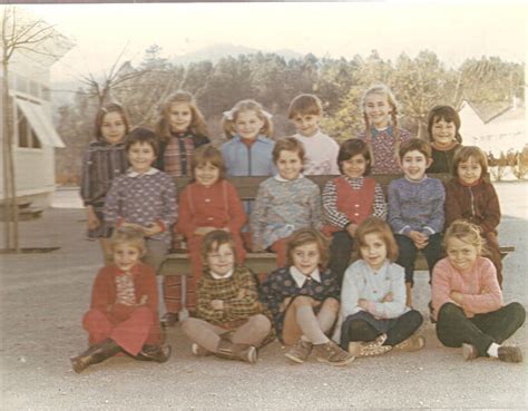 Photo De Classe Ecole Primaire St Jean Du Gard De 1971 ECOLE LAVESQUE