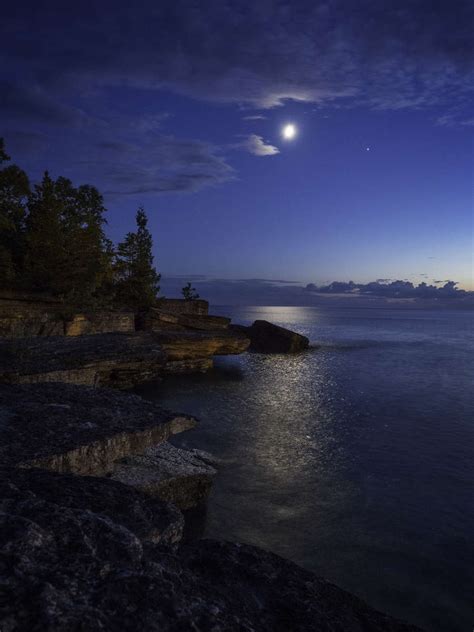 Inspiration 8 Tips For Moonlit Landscapes Looking Glass Photo And Camera