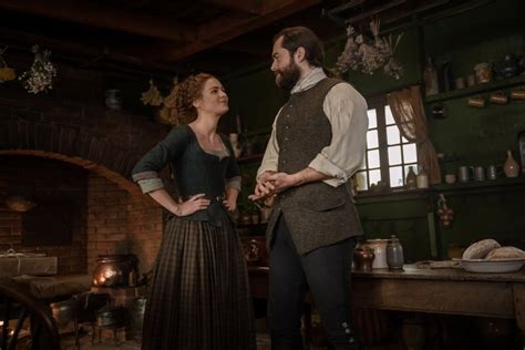 Outlander Season 6 How Showrunner Fought For Roger And Brianna Scene