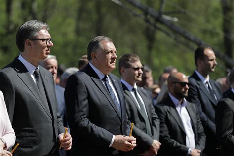 Dodik i Vučić održali svoju komemoraciju Morate biti na strani