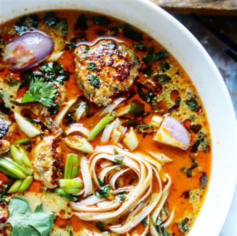 Enjoy a warm and aromatic bowl of chicken meatball soup with rice noodles infused with thai flavors. Yummy! Simple Thai Coconut Curry Noodle Soup With Chicken ...