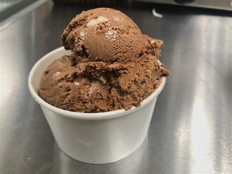Daves Gourmet Ice Cream Santa Rosa Ca Review And What To Eat